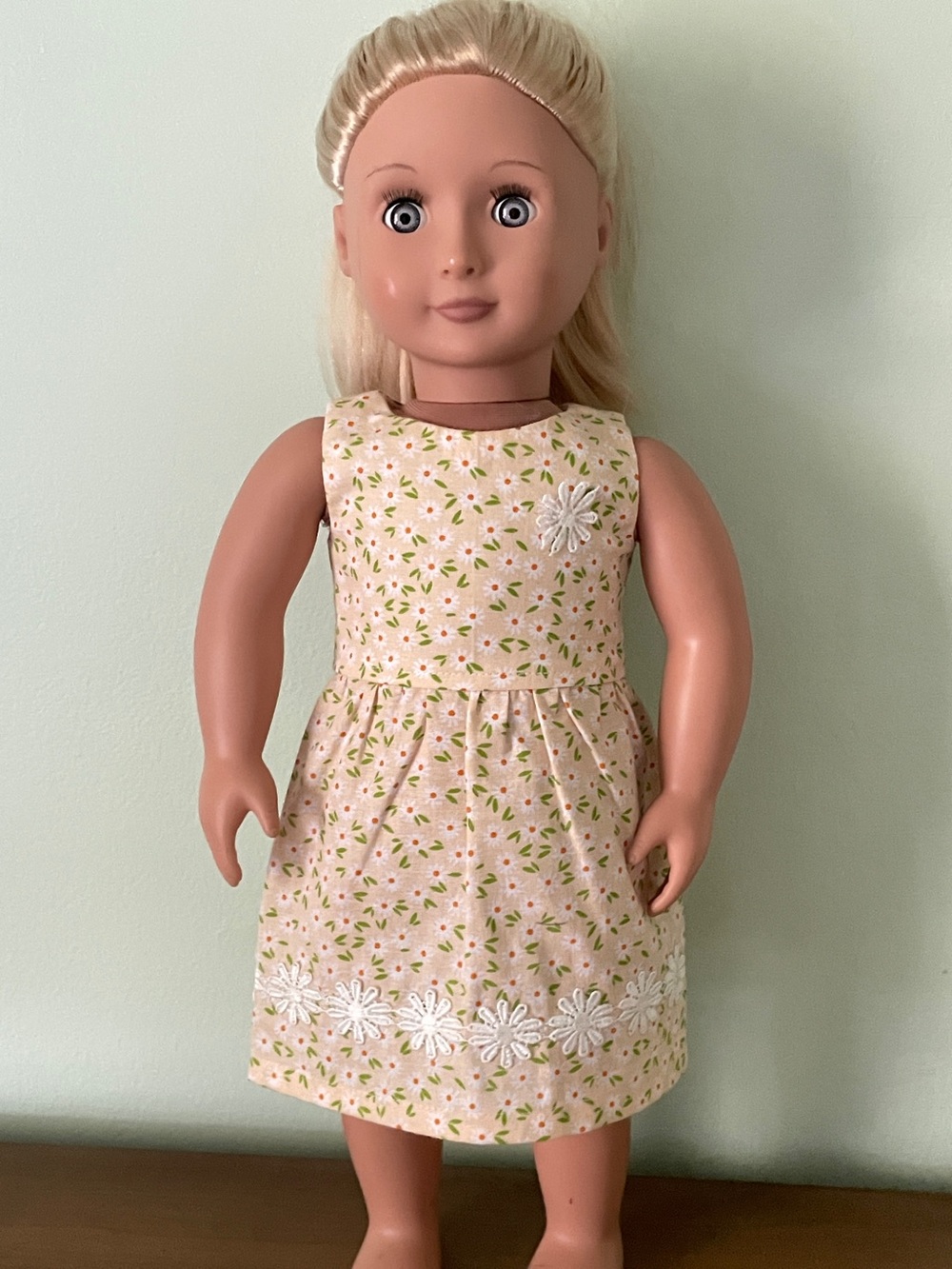 Children's Floral Pattern Doll Dress in Cream and Green